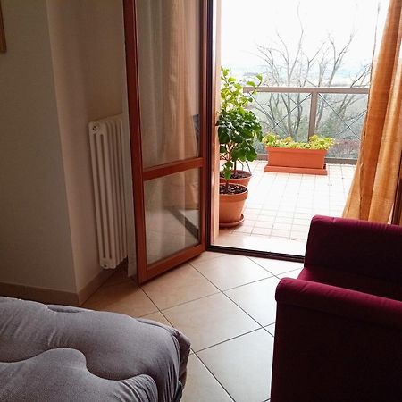 Appartamento Che Vista! Affittacamere Mombaroccio Dış mekan fotoğraf