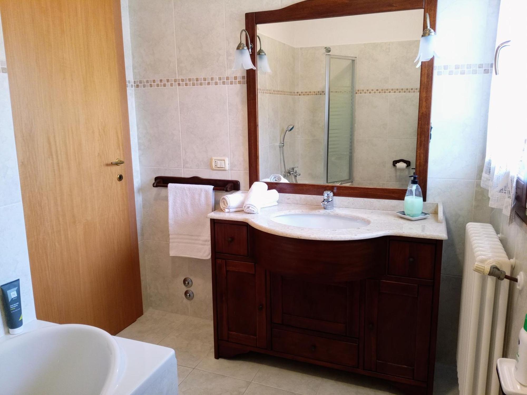 Appartamento Che Vista! Affittacamere Mombaroccio Dış mekan fotoğraf