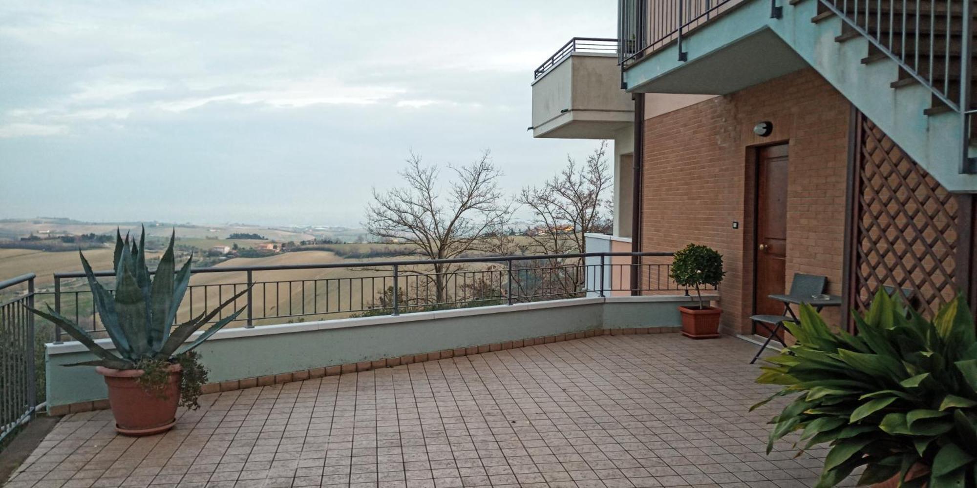 Appartamento Che Vista! Affittacamere Mombaroccio Dış mekan fotoğraf