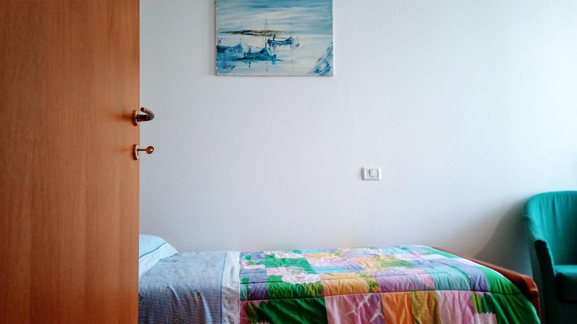 Appartamento Che Vista! Affittacamere Mombaroccio Dış mekan fotoğraf